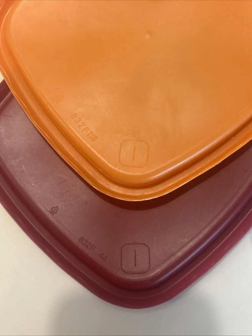 Rubbermaid TakeAlongs Replacement Kids Red And Orange Lids 832F 44 118